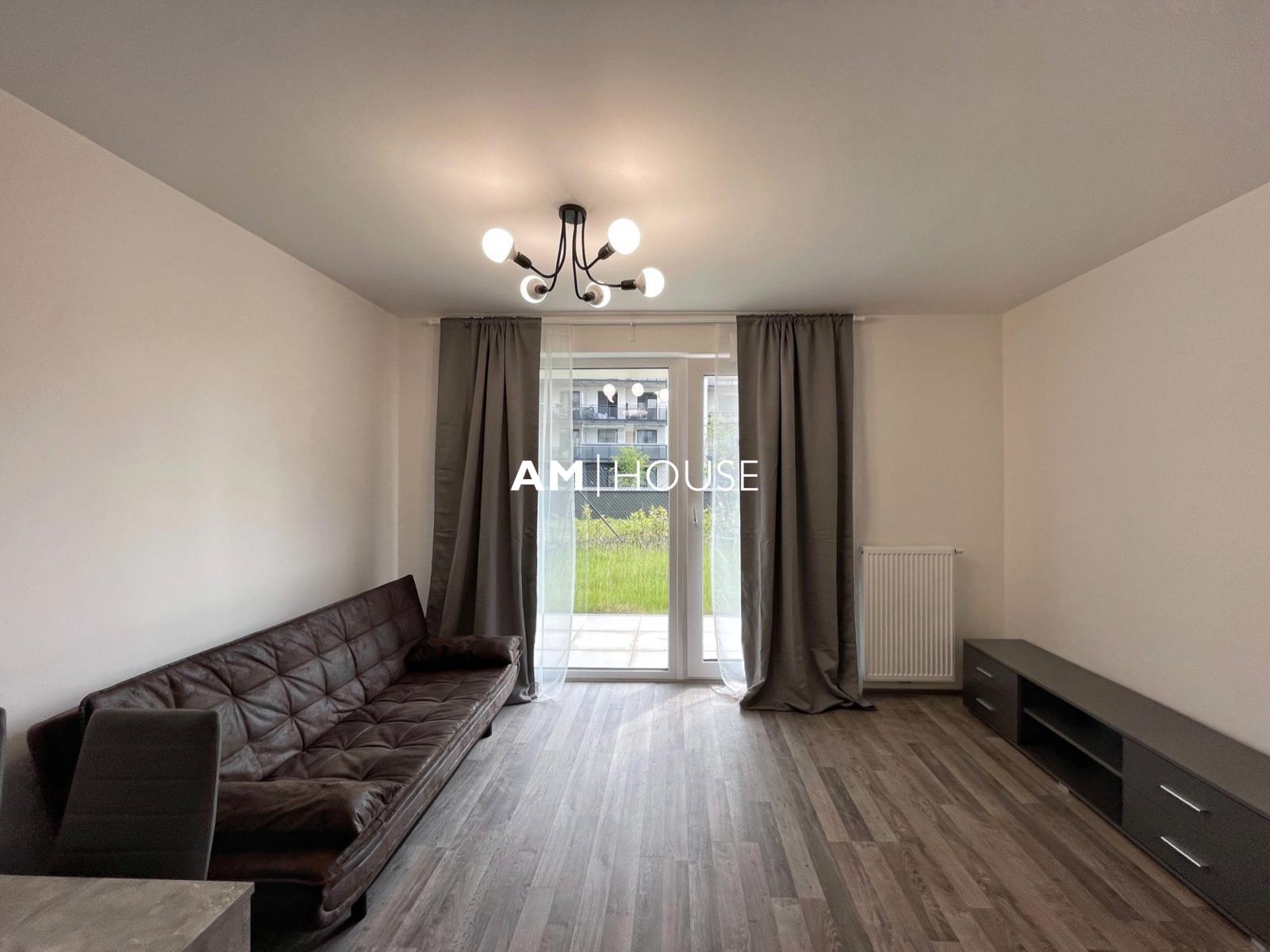 Pronájem bytu 1+kk 35 m&sup2; Gerstelova, Praha – Praha 9