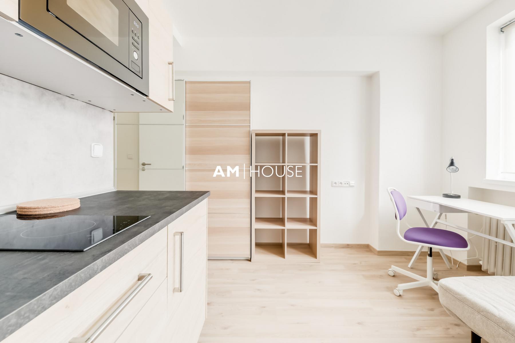Pronájem bytu 1+kk 18 m&sup2; Peroutkova, Praha – Jinonice