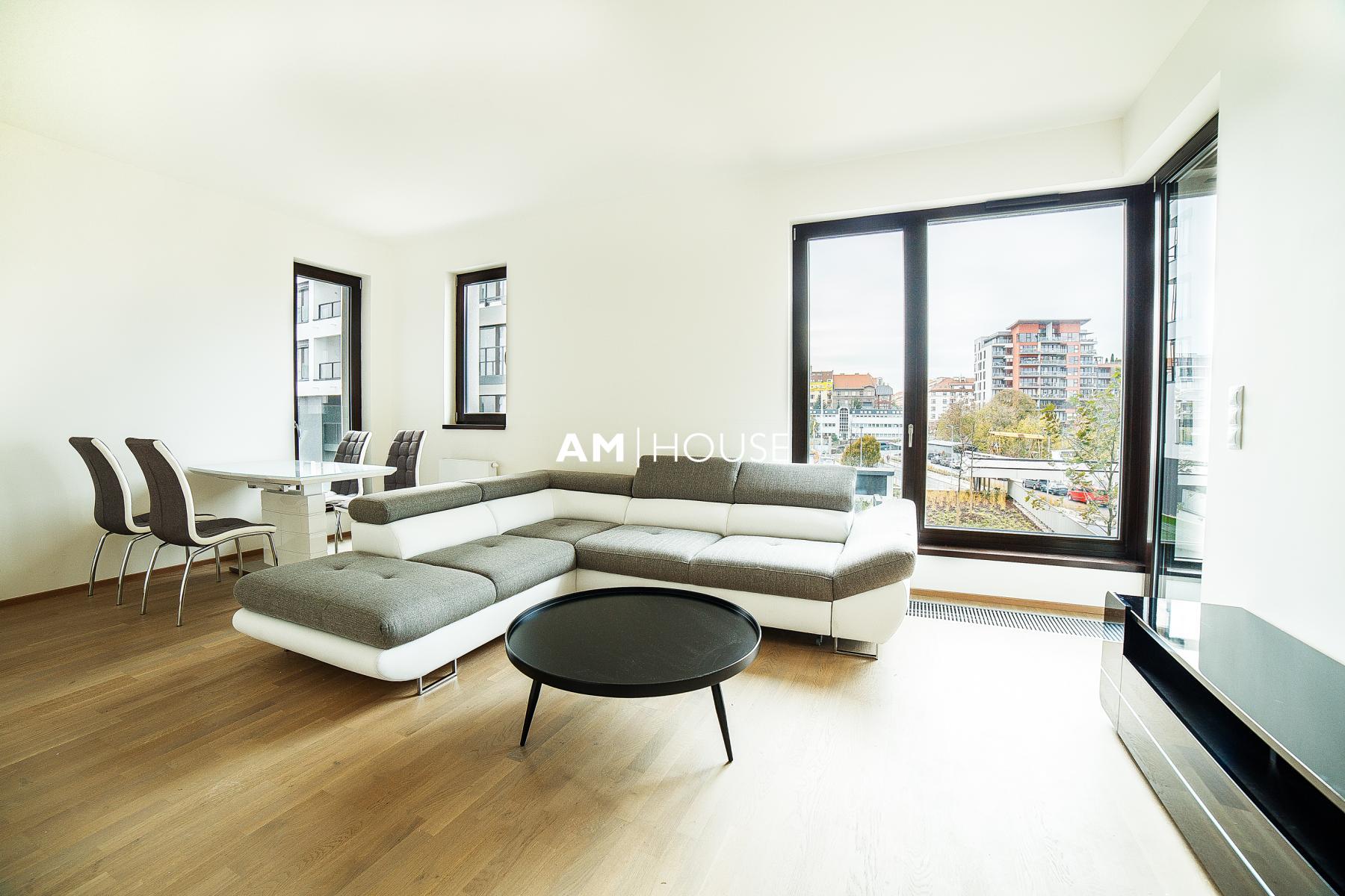 Pronájem bytu 2+kk 51 m&sup2;, Sanderova – Holešovice