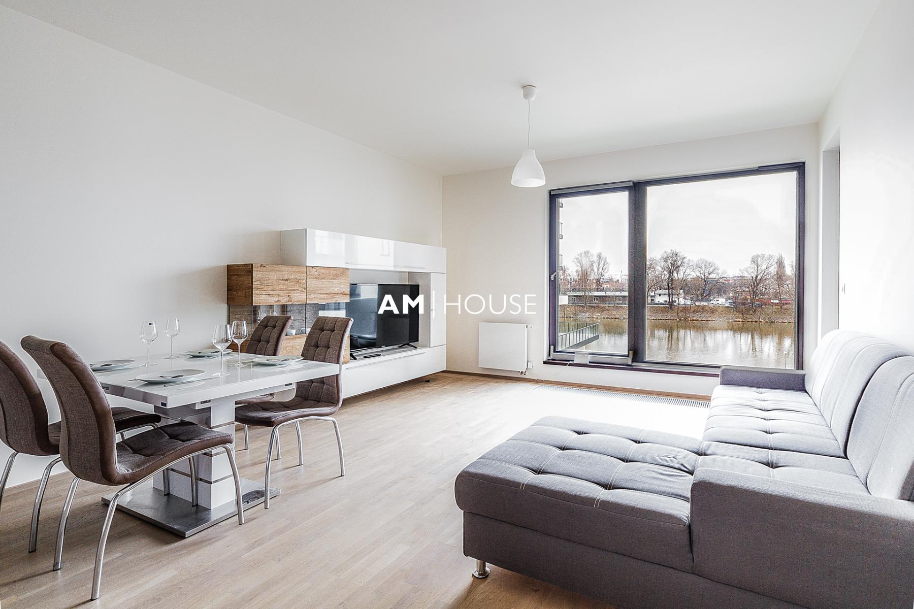 Pronájem bytu 2+kk 59 m&sup2;, Sanderova — Holešovice