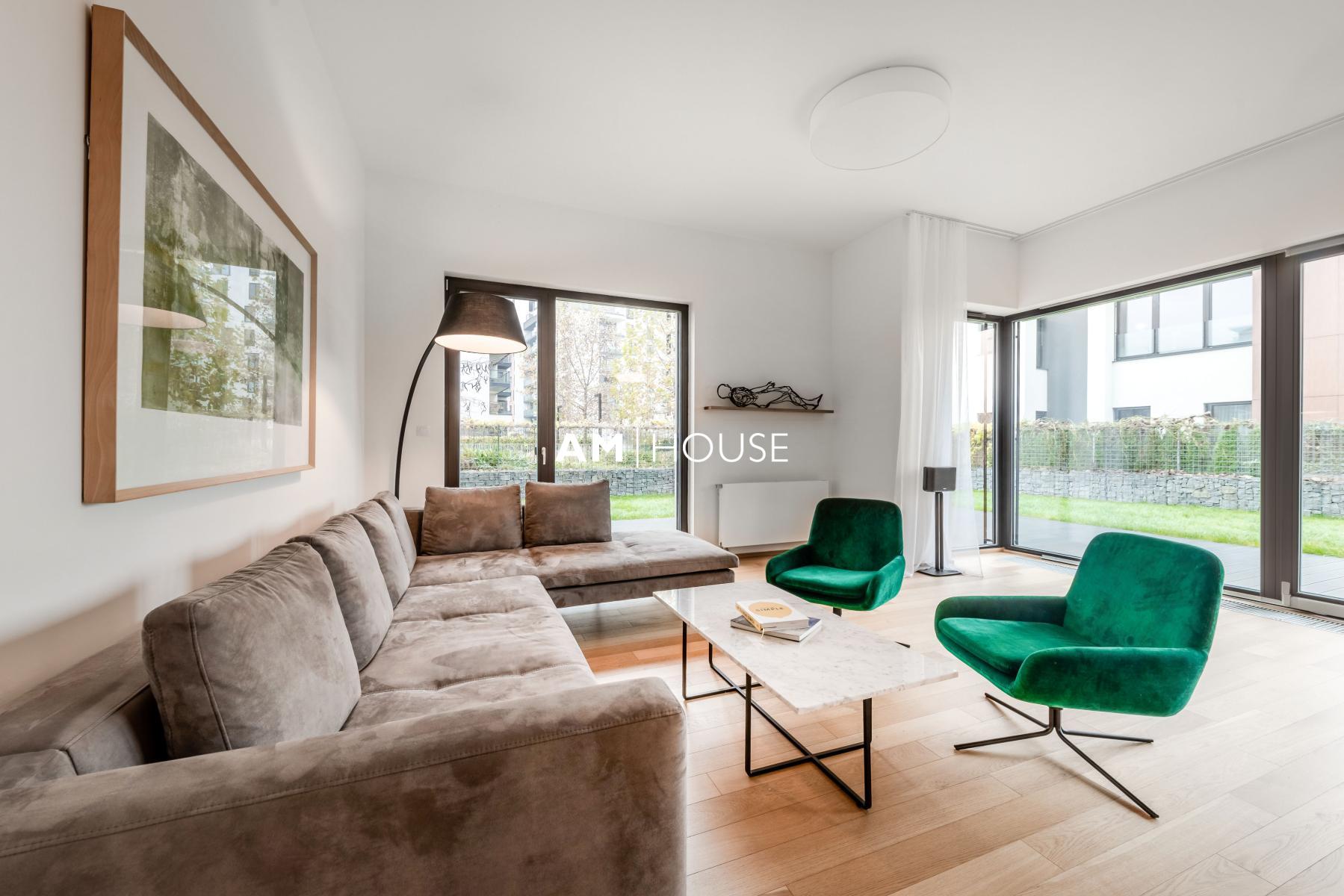 Pronájem bytu 5+kk 210 m&sup2; Na Hřebenkách, Praha – Smíchov